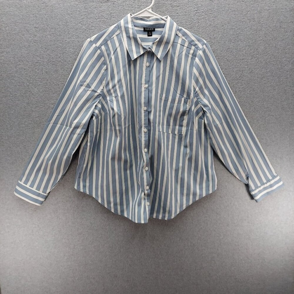 Torrid Womens Striped Button-Down Shirt Size 0 Blue & White Long Sleeve